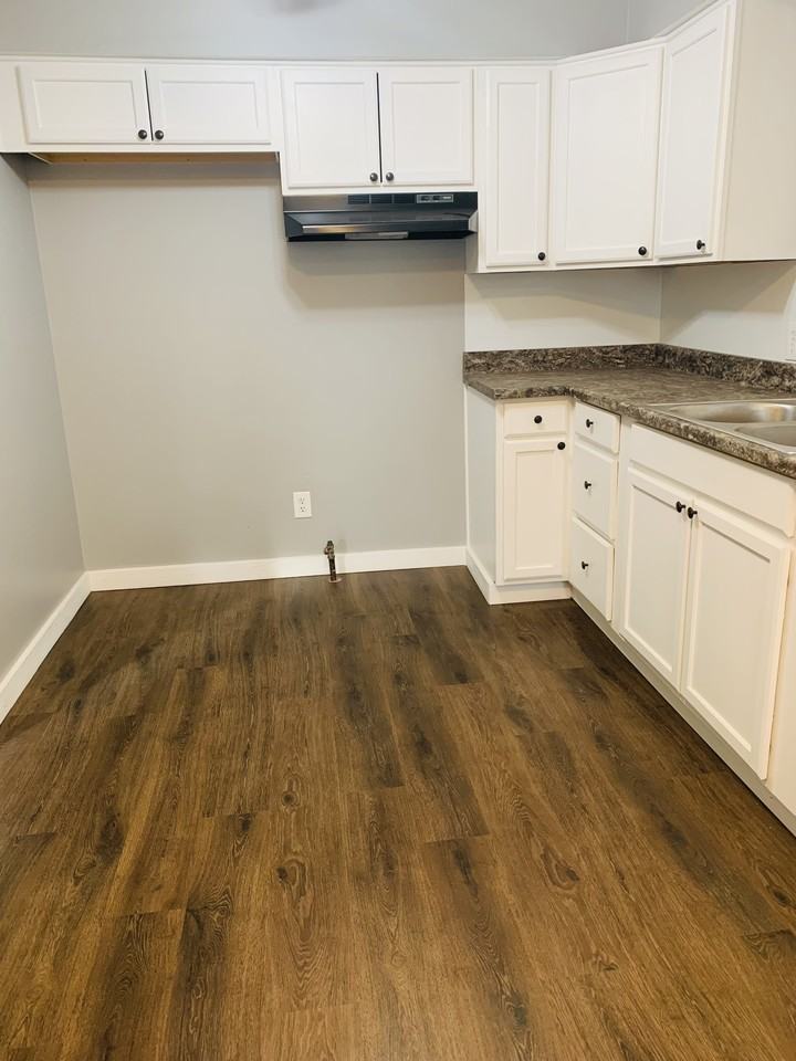 1916 Connecticut Ave Se #NA - Photo 5 of 13