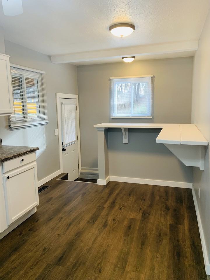 1916 Connecticut Ave Se #NA - Photo 7 of 13