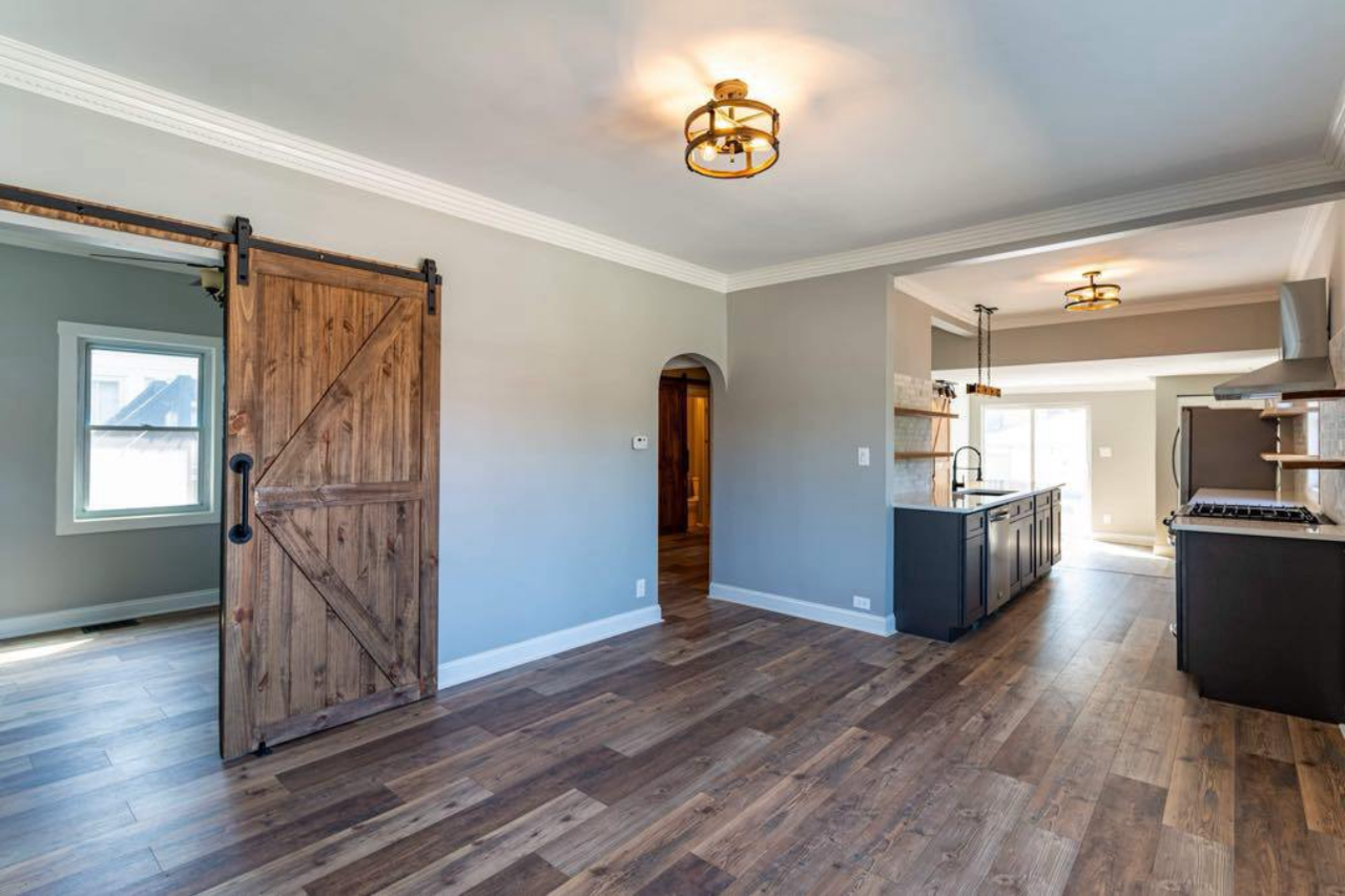 7359 W Barry Ave #1 - Photo 5 of 12