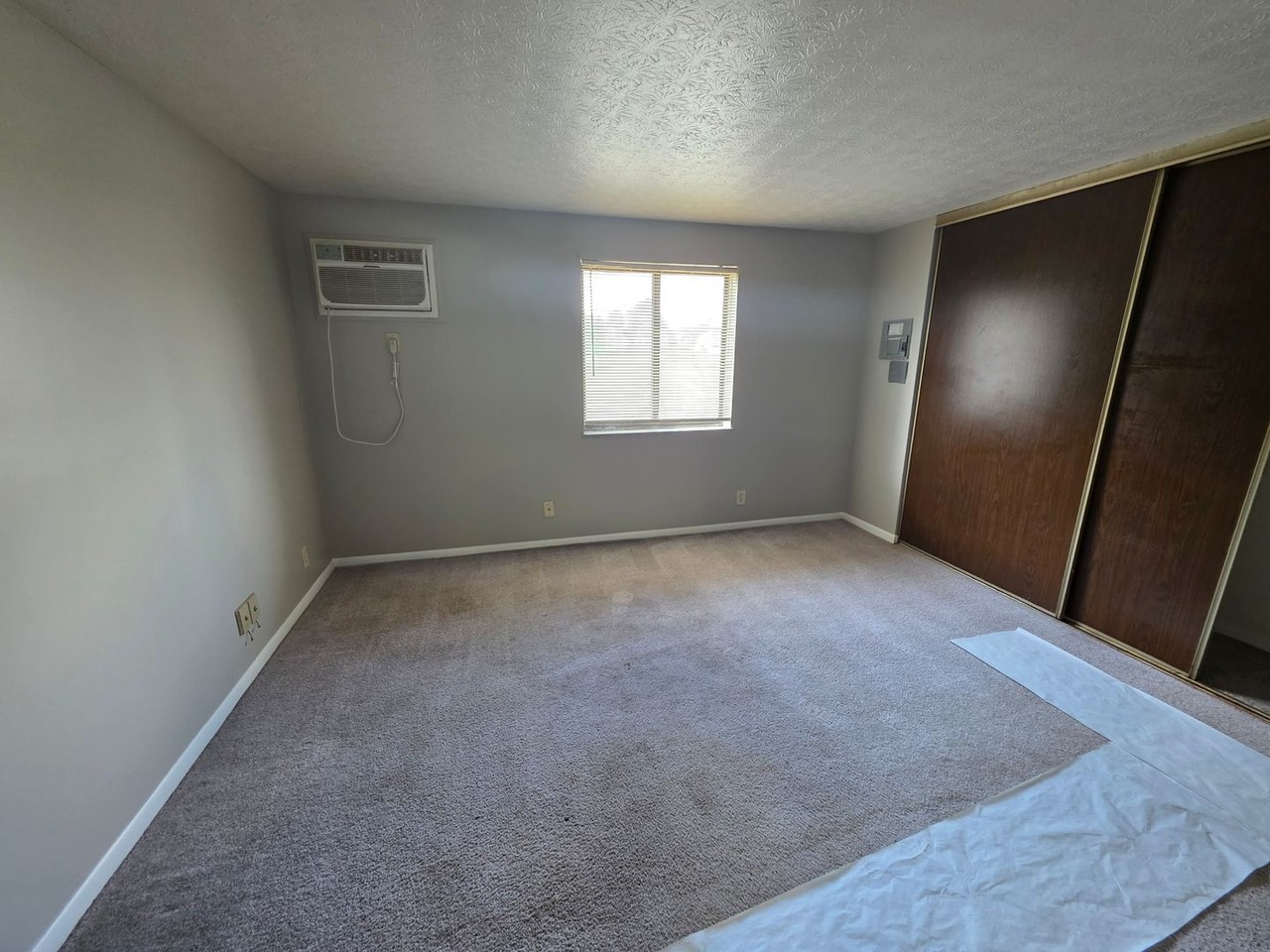 591 E Buchtel Ave #U - Photo 6 of 7