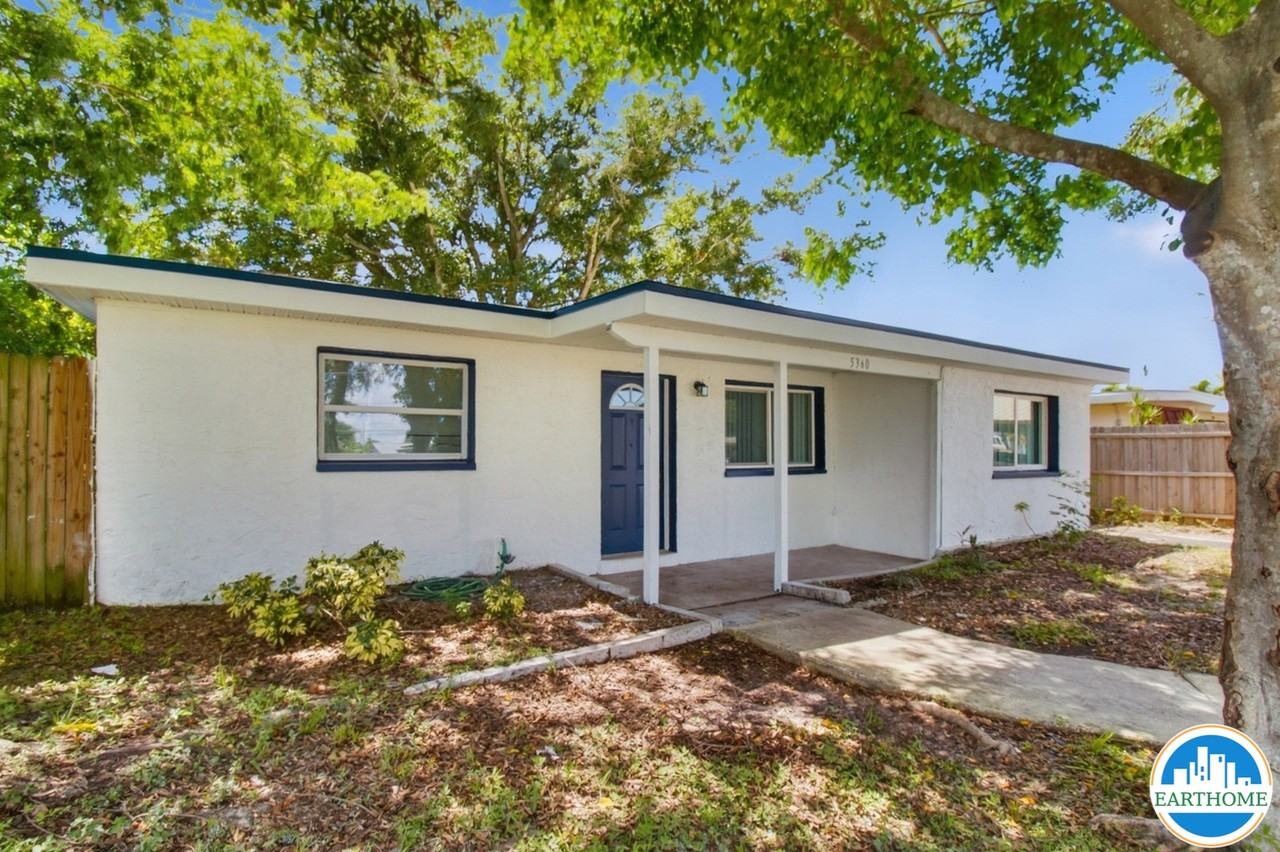 5360 96th Ter N #NA - Photo 3 of 27