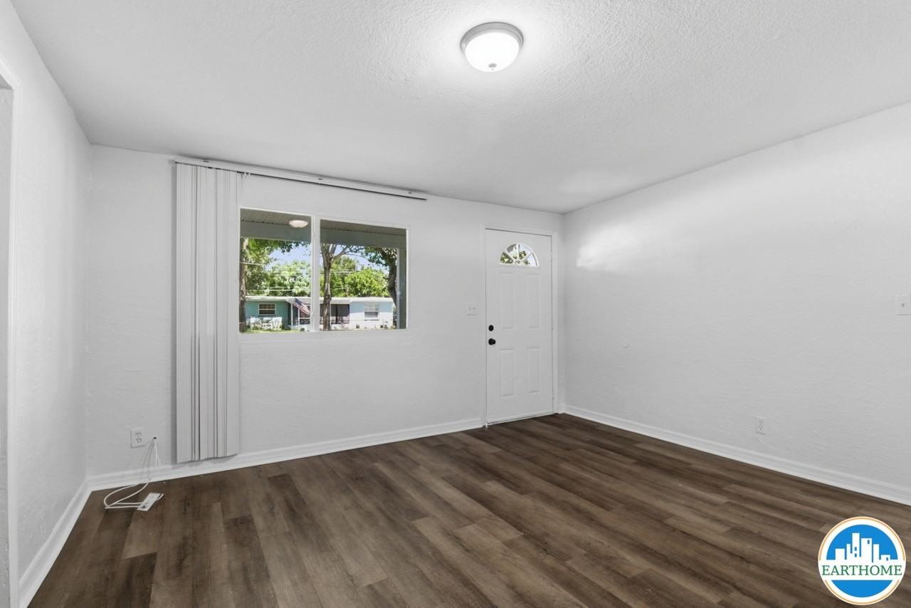 5360 96th Ter N #NA - Photo 6 of 27