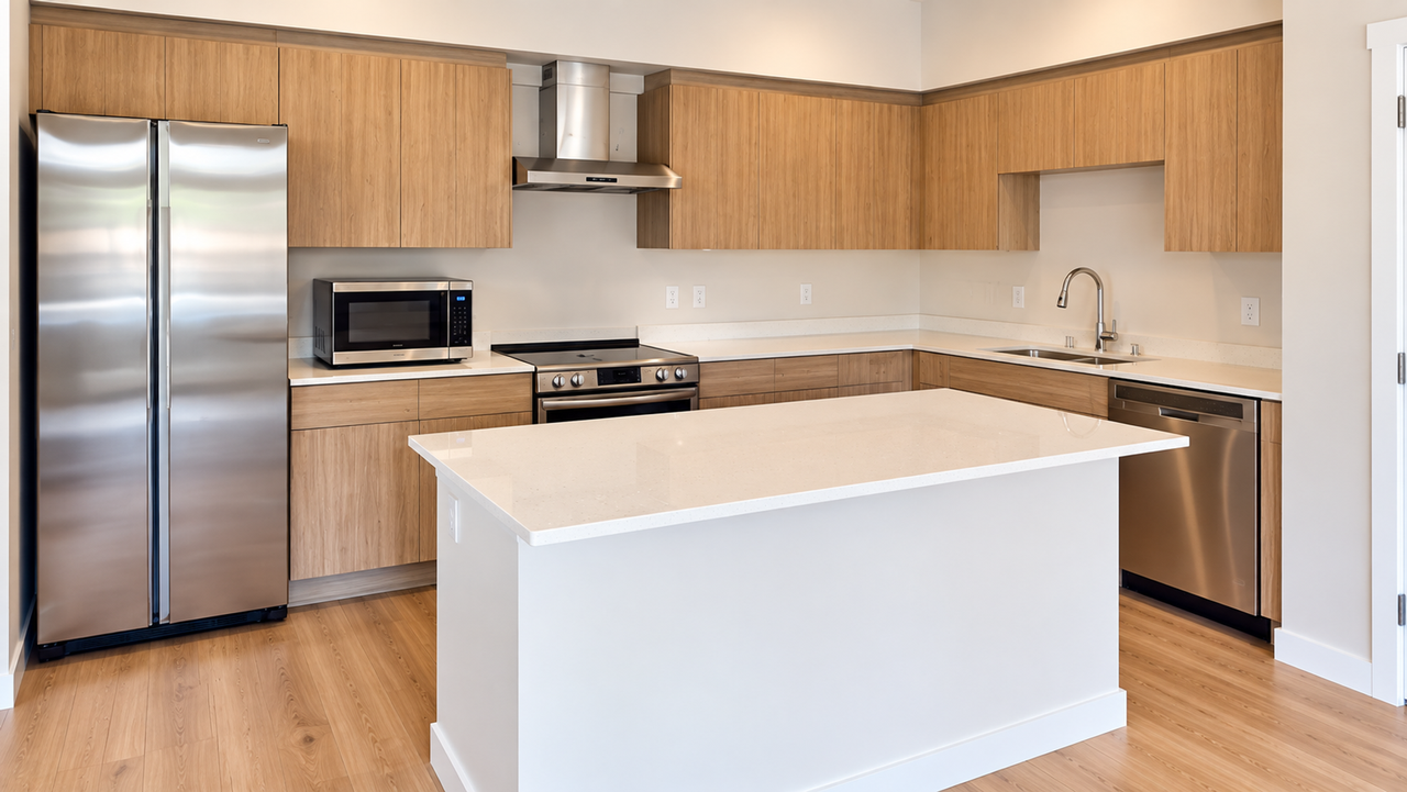 177 Melcher Street W - Photo 5 of 44