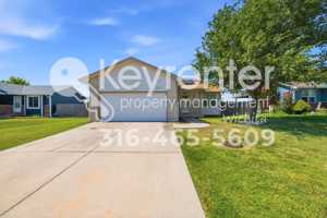 featured image of 1823 N Country Walk Ln