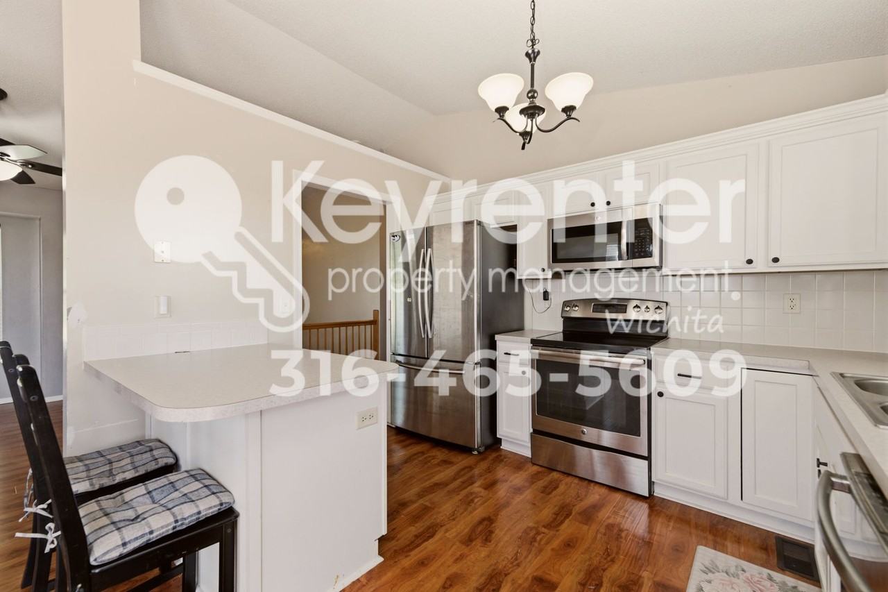 1823 N Country Walk Ln - Photo 6 of 16