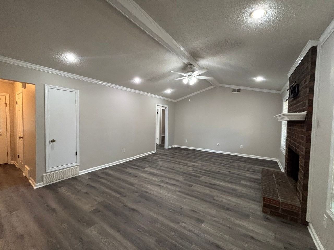3104 Ingleside Dr - Photo 5 of 22