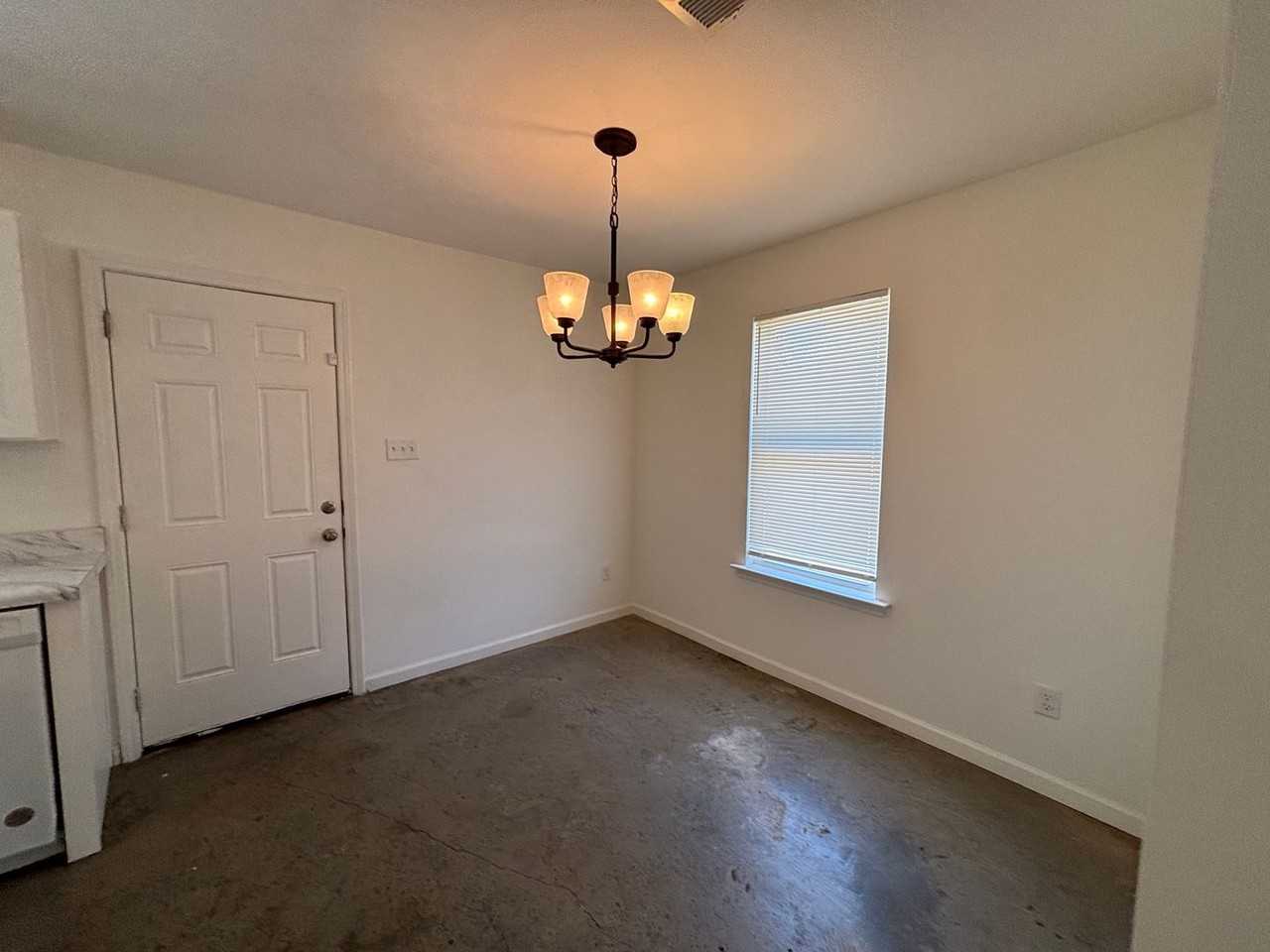3848 Ajanders Dr - Photo 7 of 19