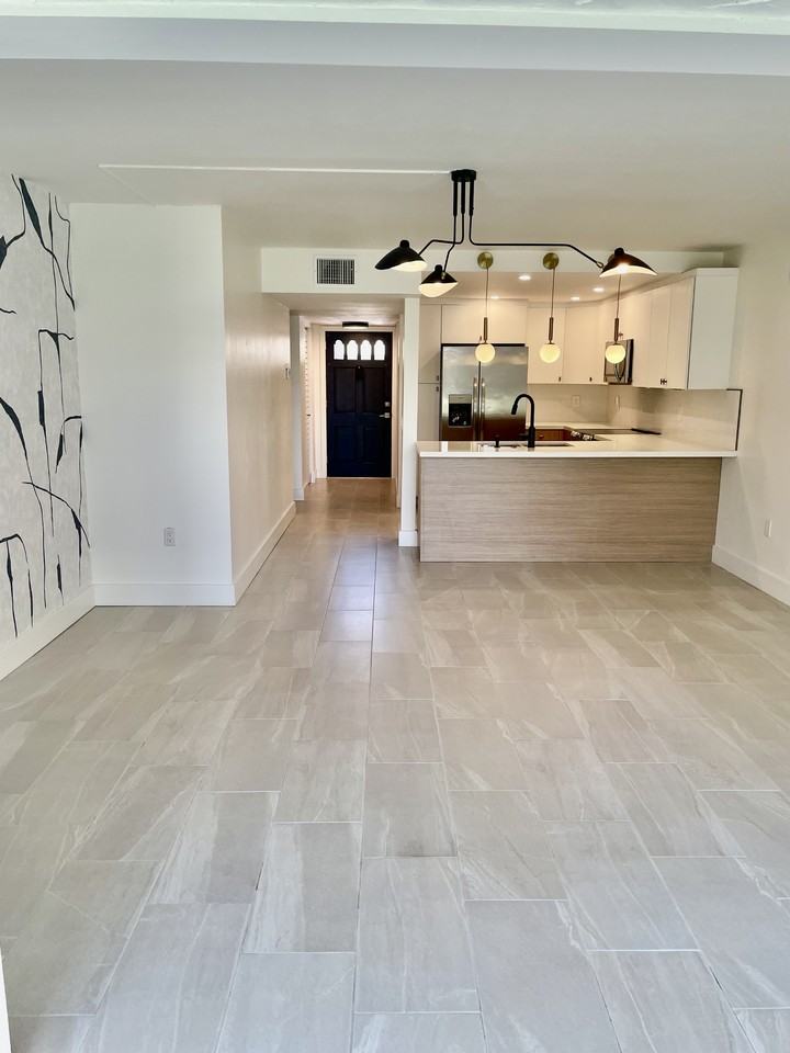 835 18th St Apt 411 #NA - Photo 4 of 35