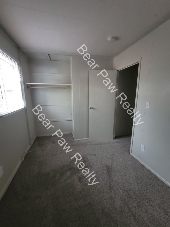 1225 S Arp Ave - Photo 4 of 17
