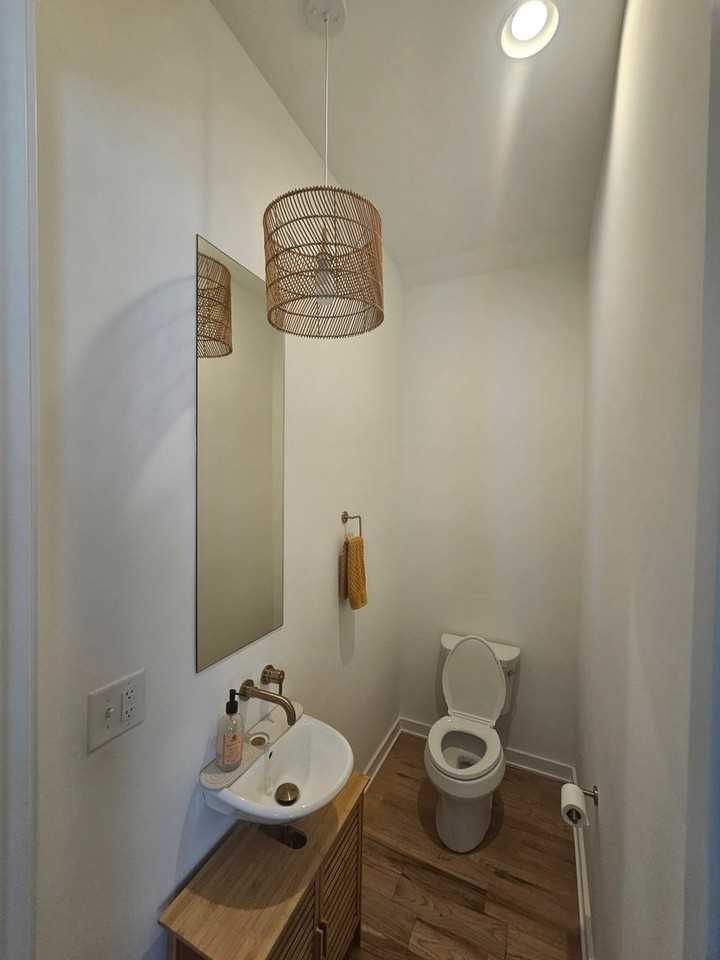 2717 Shenandoah Ave - Photo 6 of 31