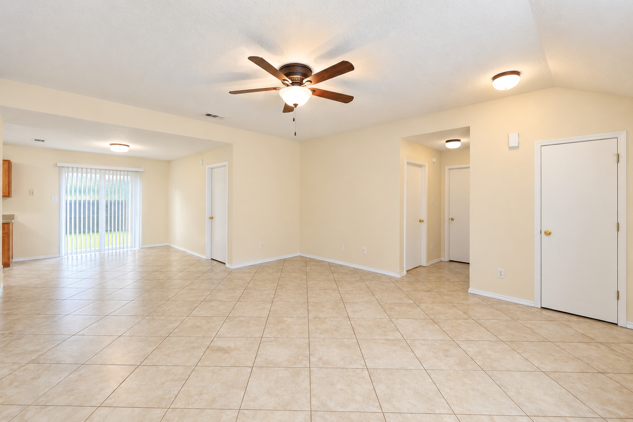 511 E Young Ave #NA - Photo 7 of 17