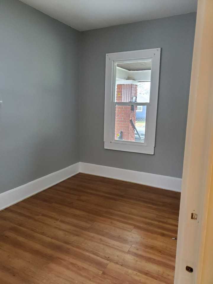 1414 E Sycamore St - Photo 4 of 14
