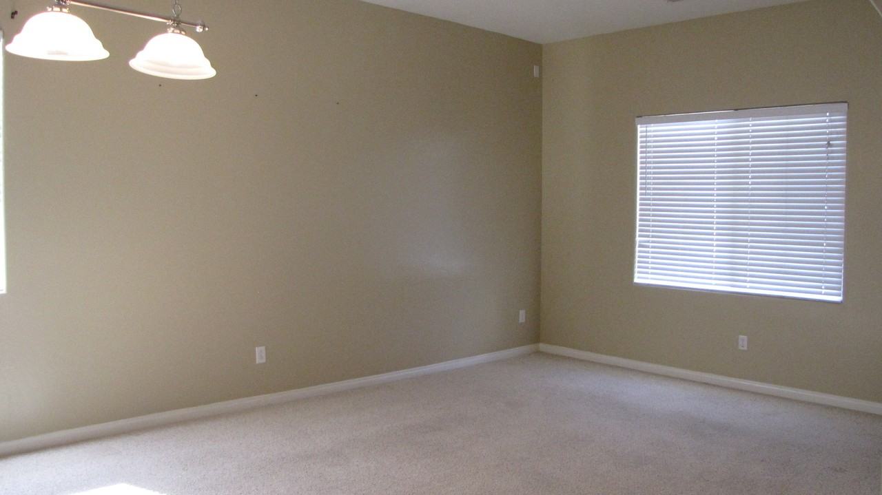 110 Claudia Autumn Dr - Photo 4 of 18