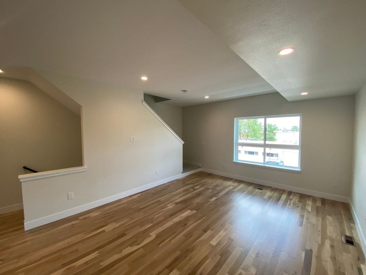 2400 S Delaware St #5 - Photo 4 of 21