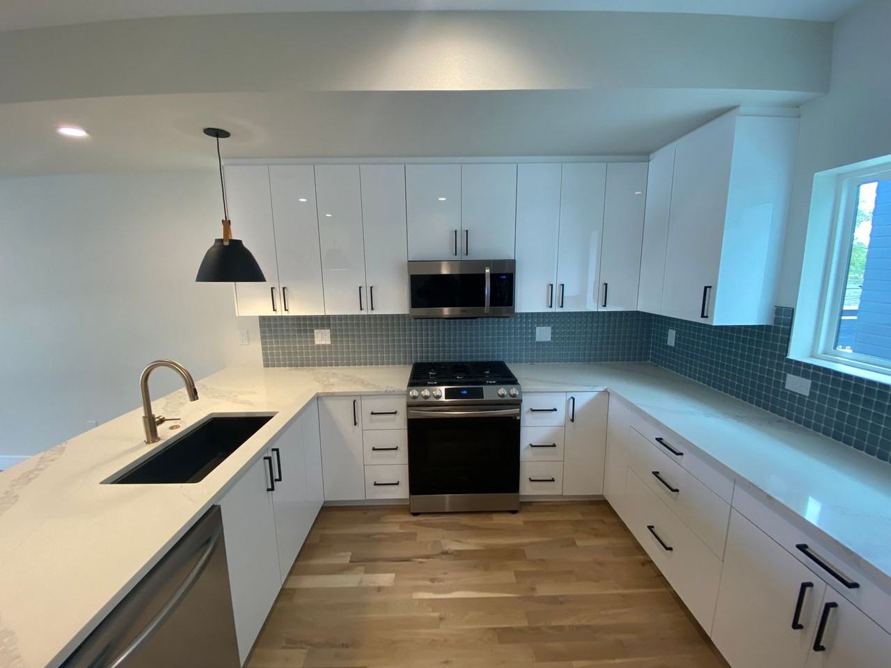 2400 S Delaware St #5 - Photo 5 of 21