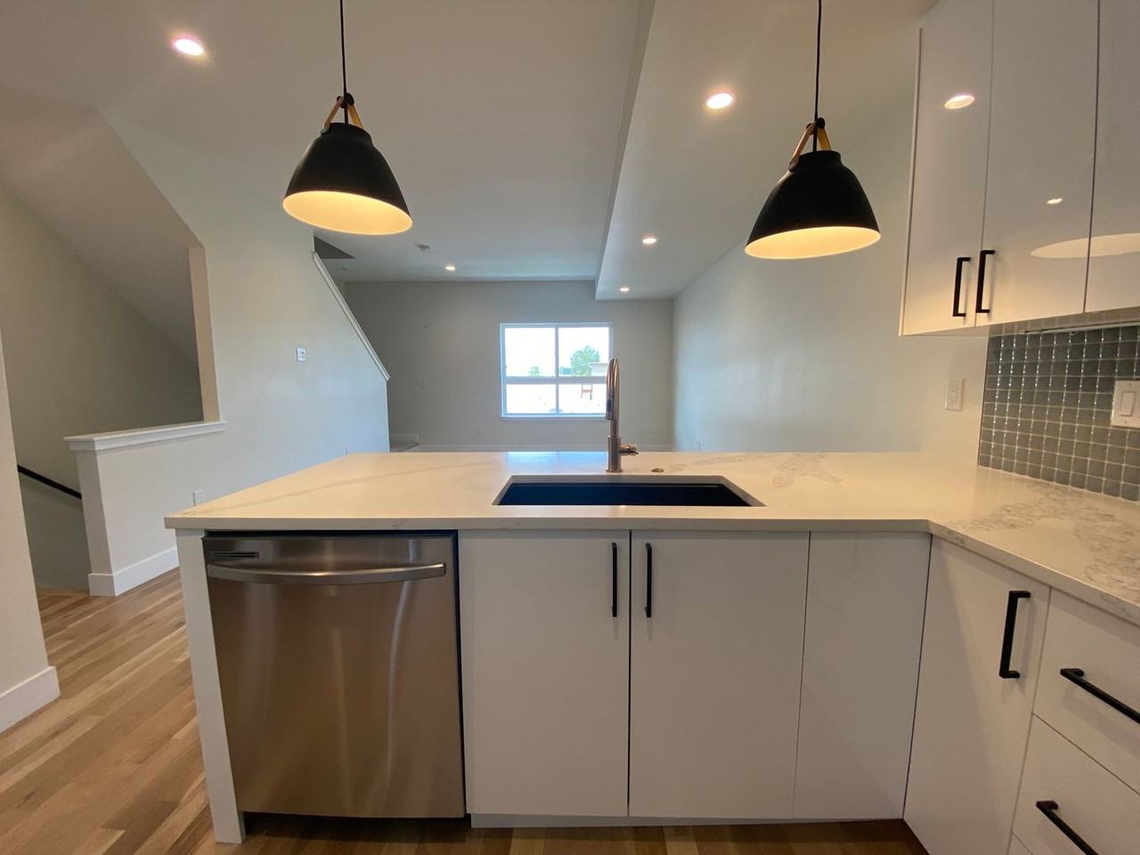 2400 S Delaware St #5 - Photo 6 of 21