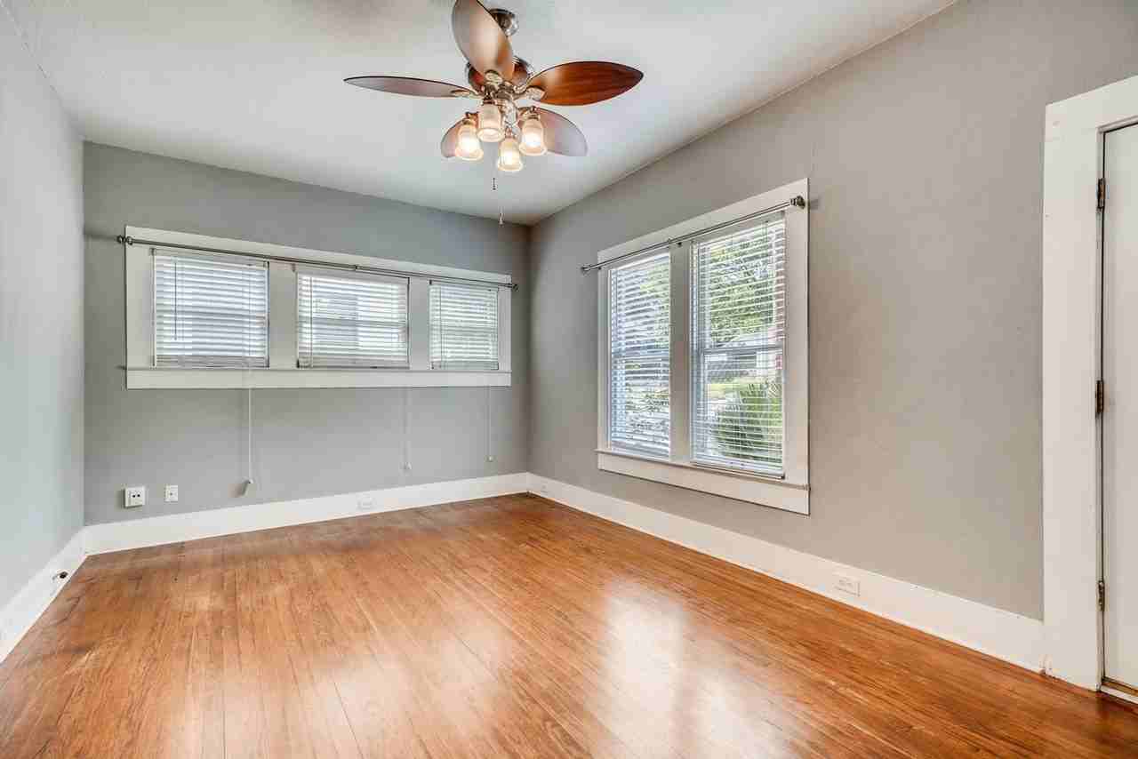 826 W Mulberry Ave - Photo 2 of 11