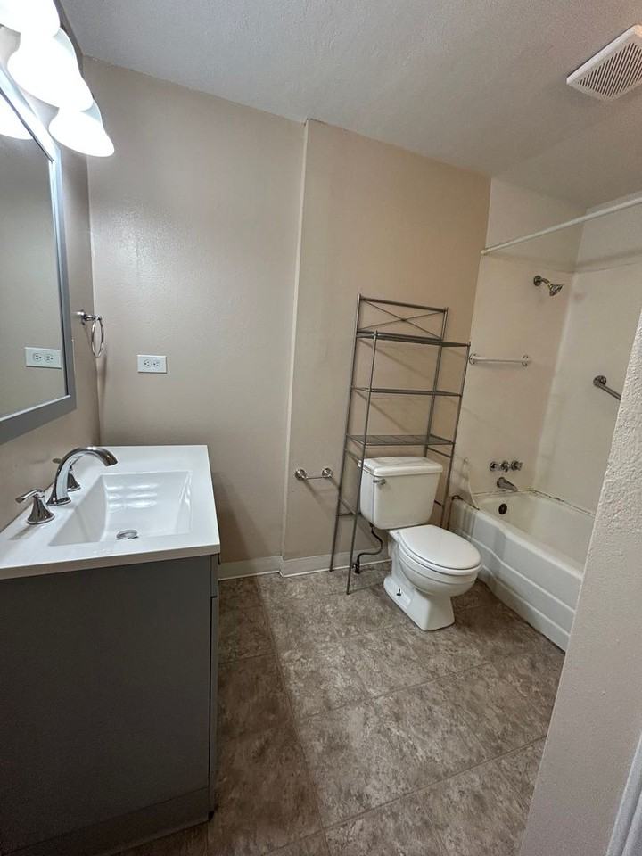 516 23rd Ave - Photo 6 of 17