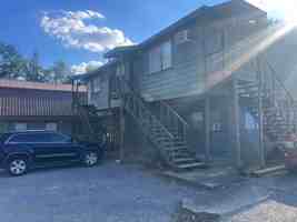 featured image of 1117 W 4th St