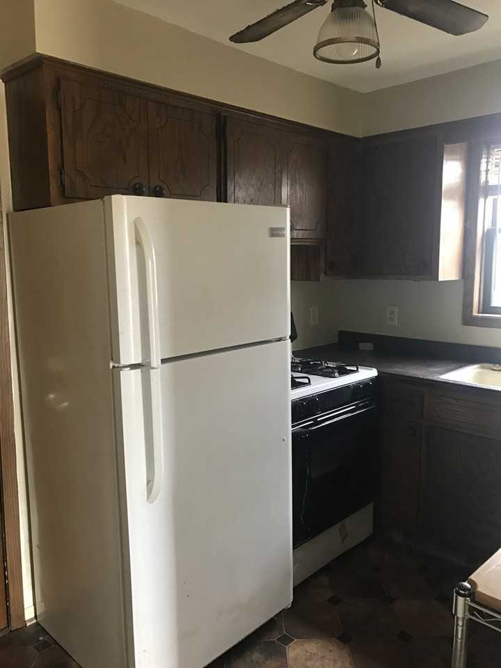 550 Concord St #1 - Photo 6 of 7