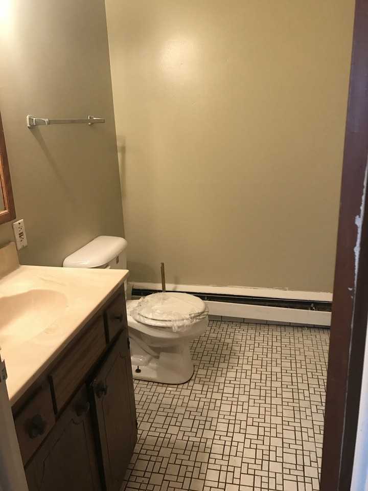 550 Concord St #1 - Photo 7 of 7