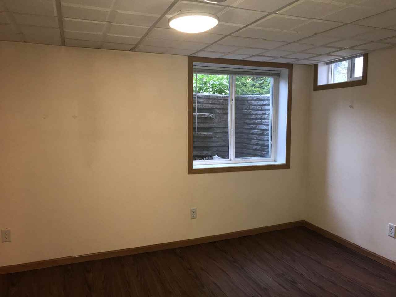 2021 University Ave - Photo 5 of 25