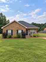 1800 Henderson Hwy - Photo 1 of 1