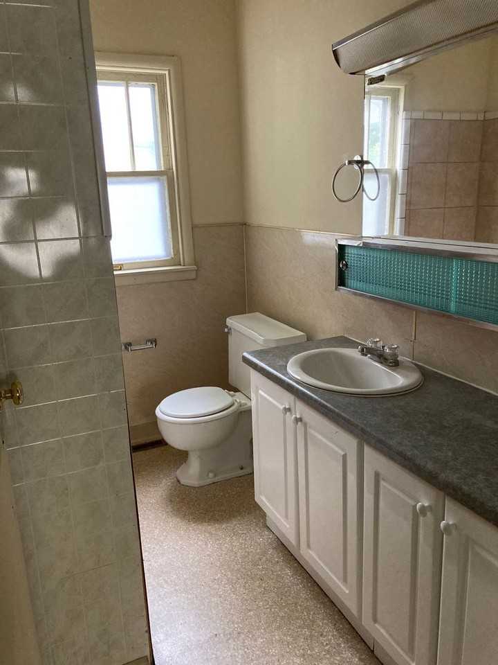 614 Evergreen St - Photo 6 of 25