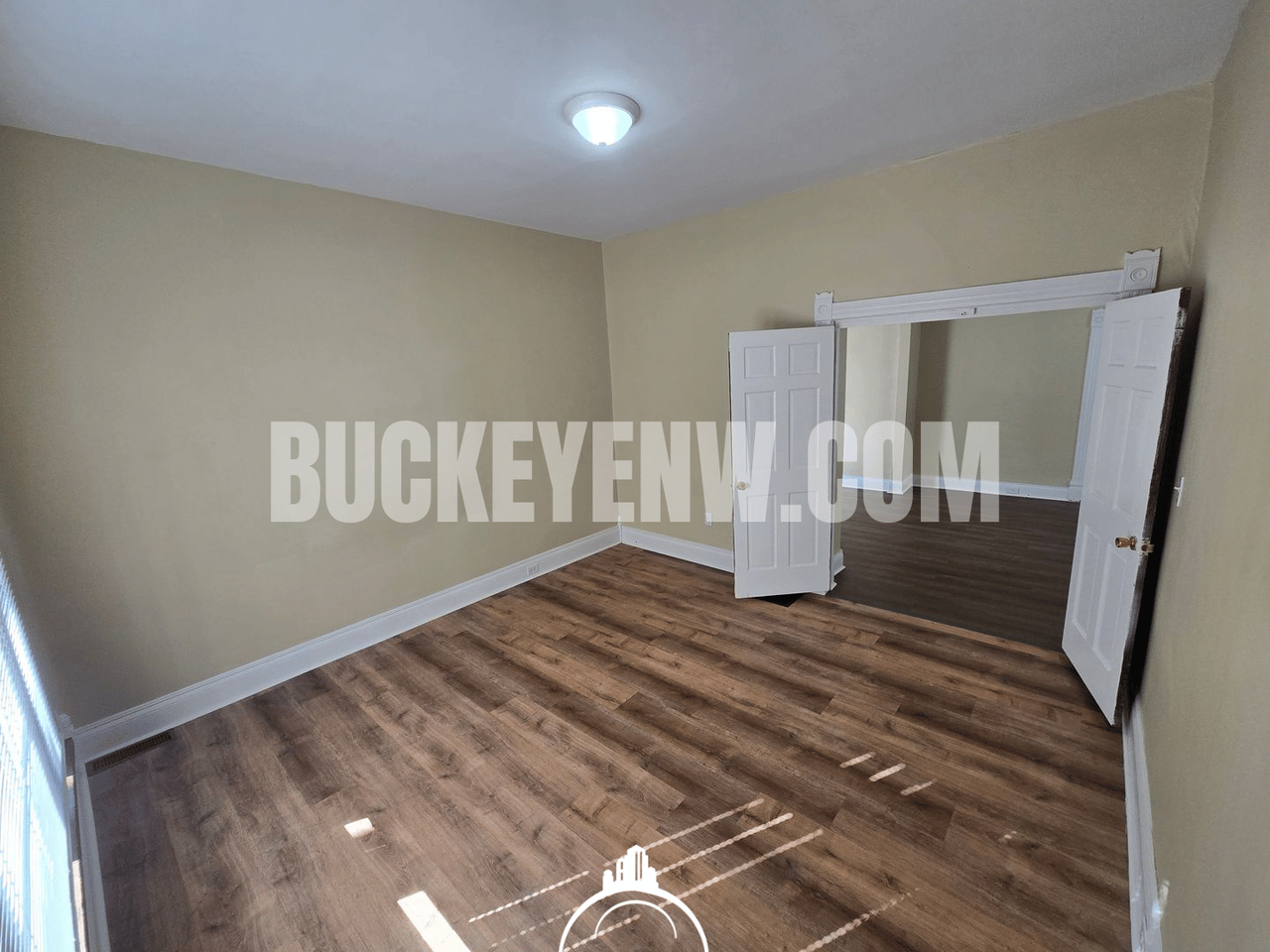 520 Raymer Blvd - Photo 6 of 10