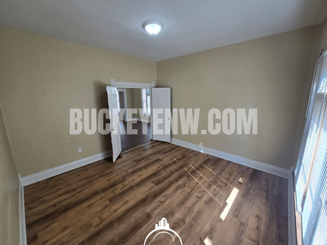 520 Raymer Blvd - Photo 7 of 10