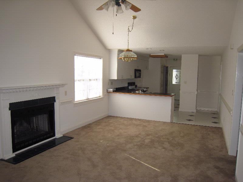 4203A Ashbrook Dr Nw - Photo 2 of 10