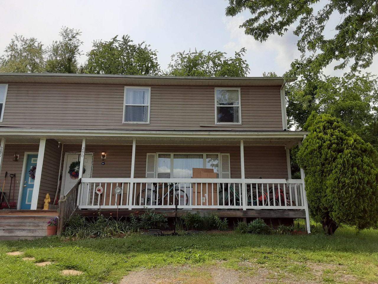 290 Wakeman Ct - Photo 2 of 13