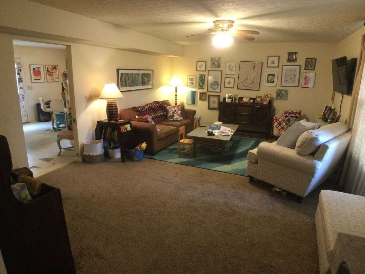 290 Wakeman Ct - Photo 3 of 13