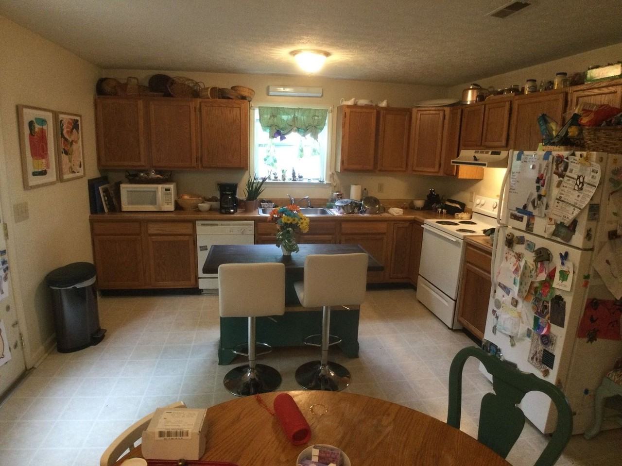 290 Wakeman Ct - Photo 5 of 13