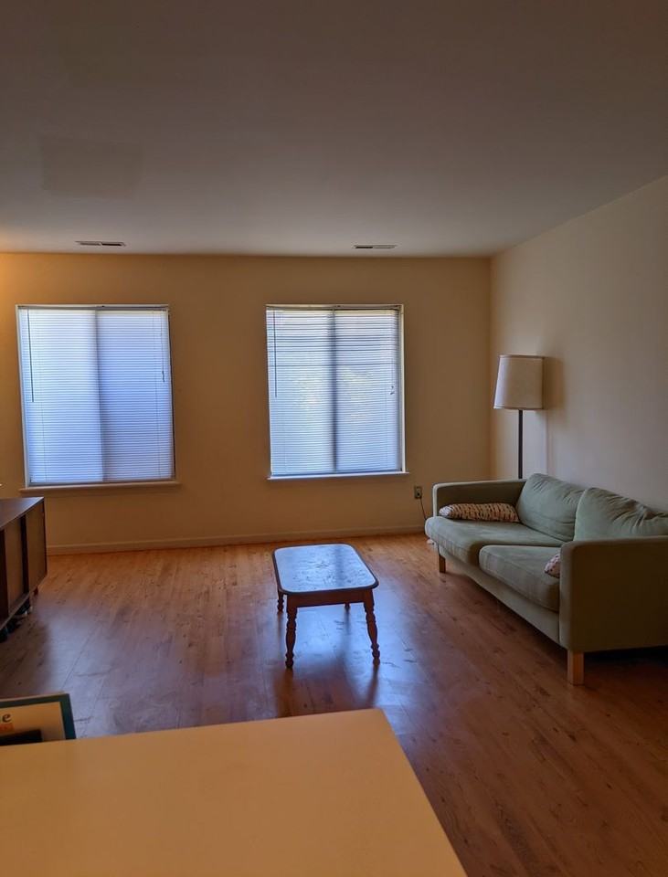 1273 Millpond Rd - Photo 3 of 12