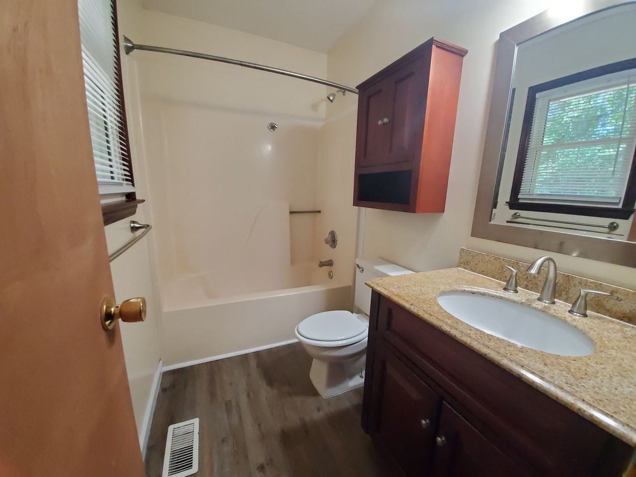 6569 Green Meadow Ct - Photo 6 of 10