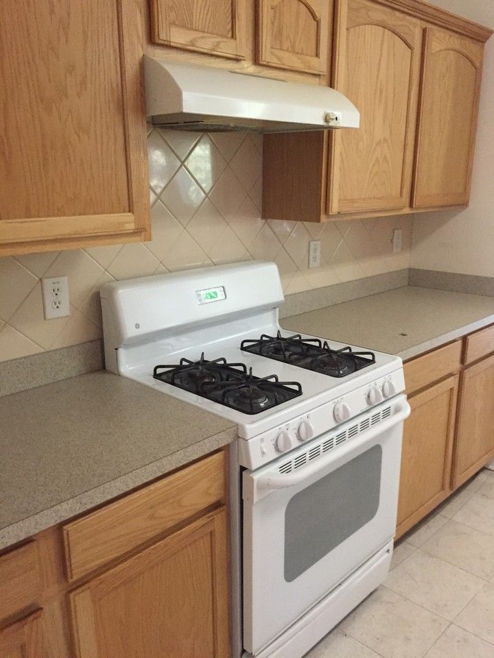 3826 Yosemite Park Ln - Photo 5 of 11