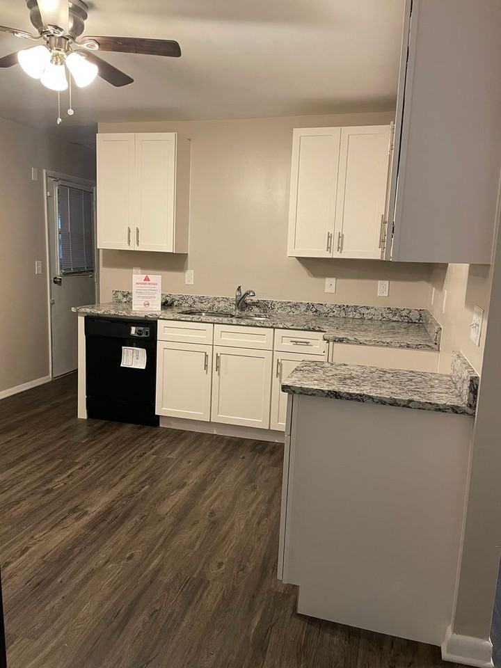 8927 Cornell Dr - Photo 5 of 22