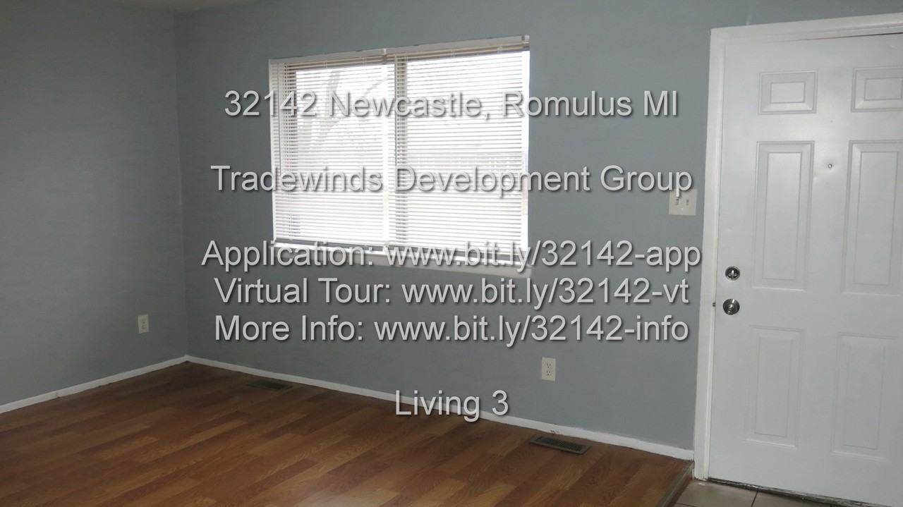 32142 Newcastle St - Photo 3 of 13