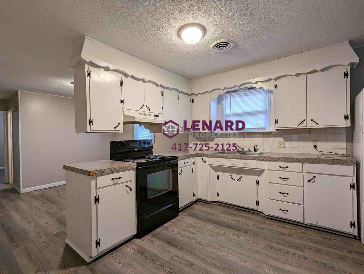 314 W Colgate St - Photo 4 of 10