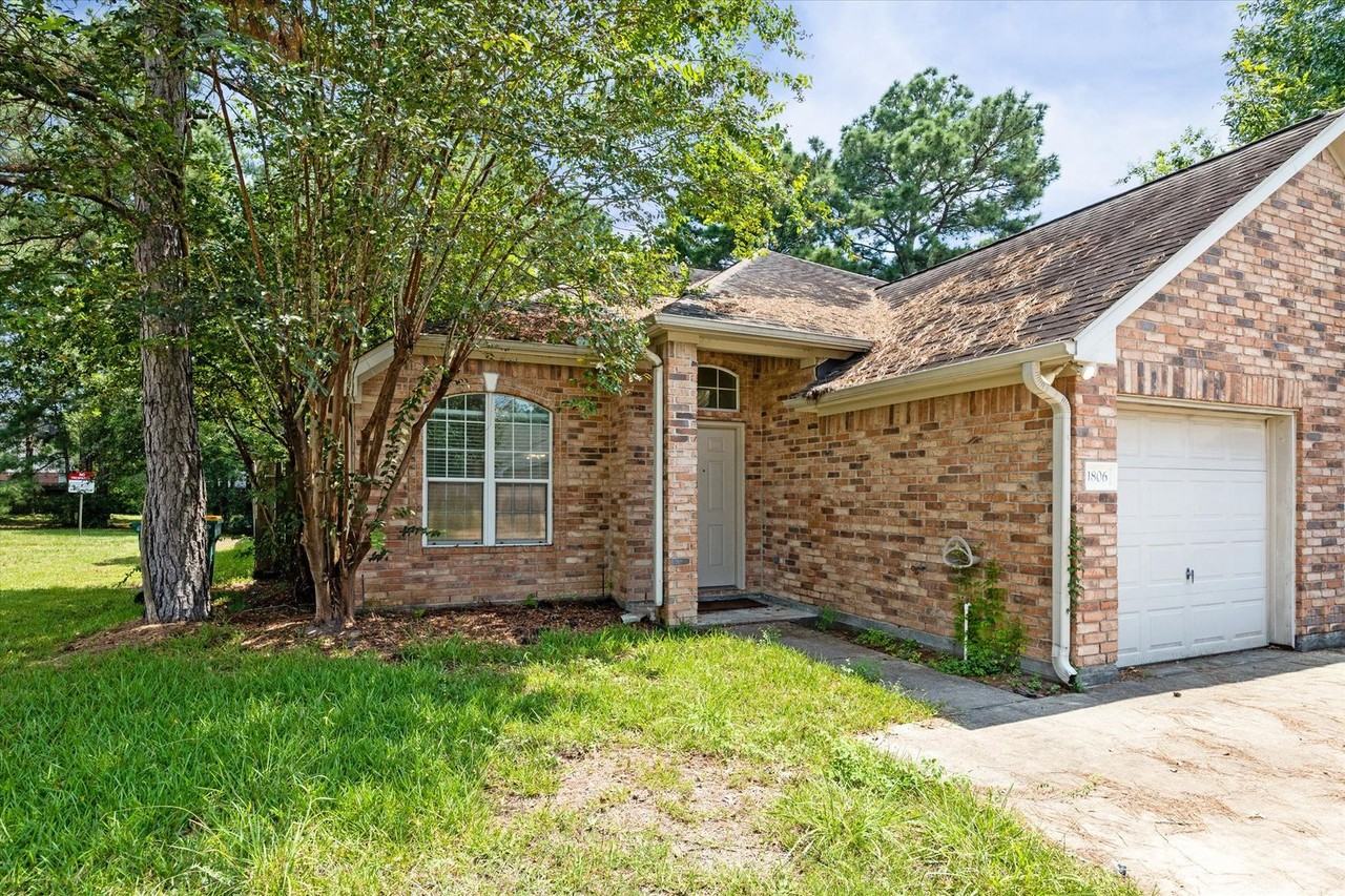 1806 Arbor Gln - Photo 2 of 19