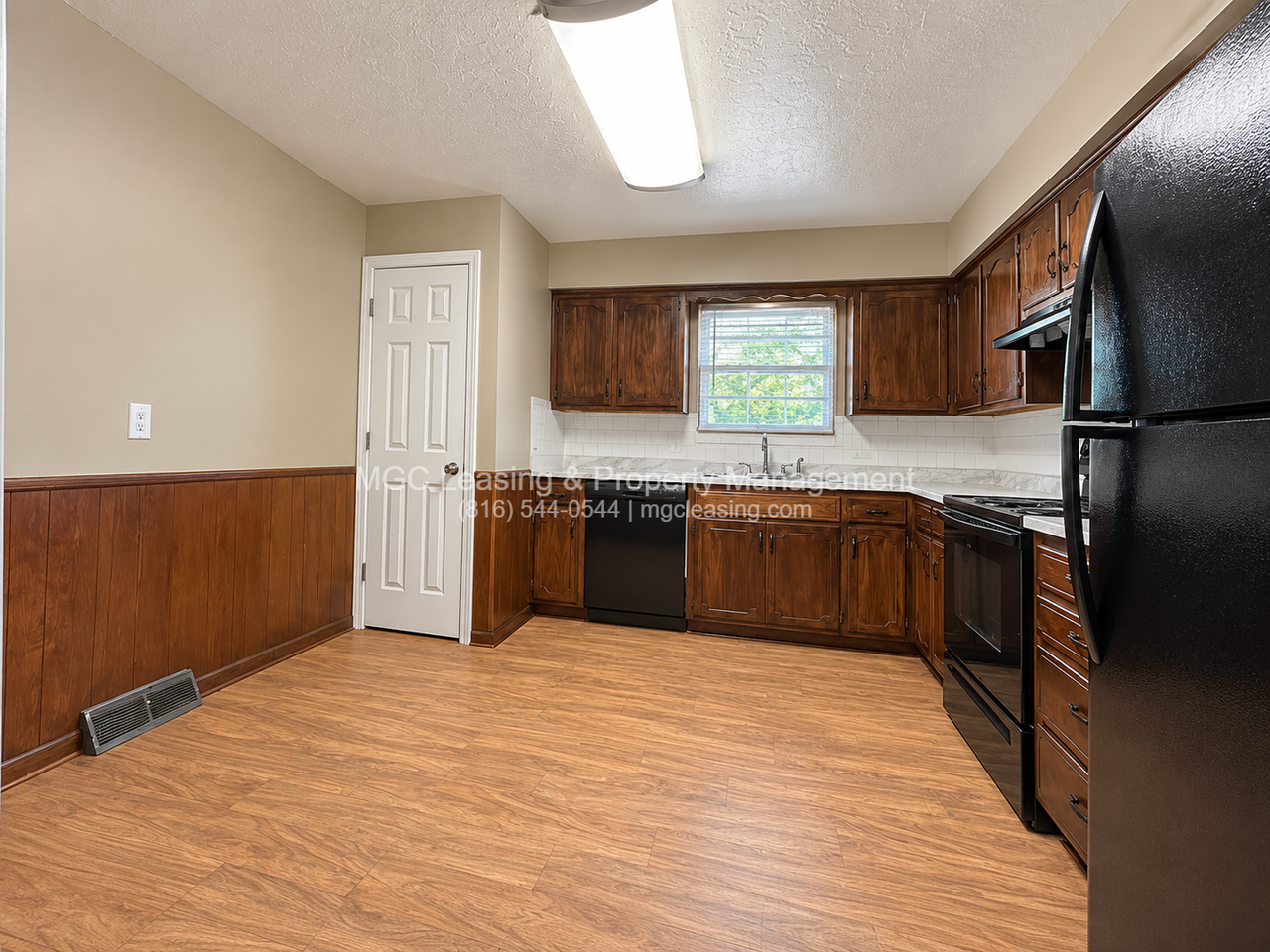 717 Nw 6th St #A - Photo 7 of 26