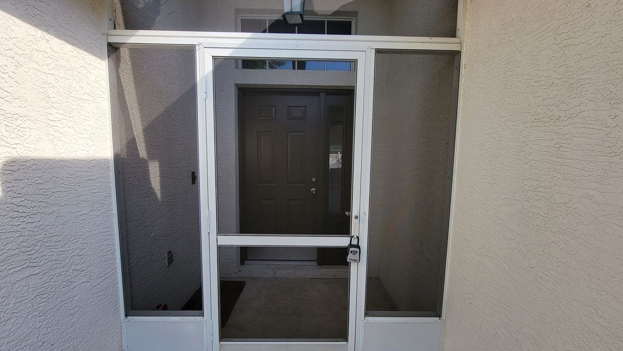 4183 Malden Dr - Photo 3 of 27