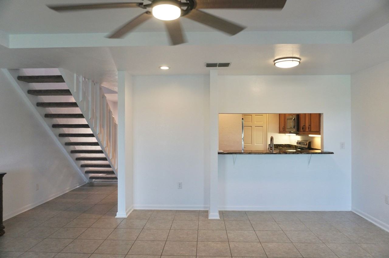504 Orange Blossom Dr - Photo 3 of 41