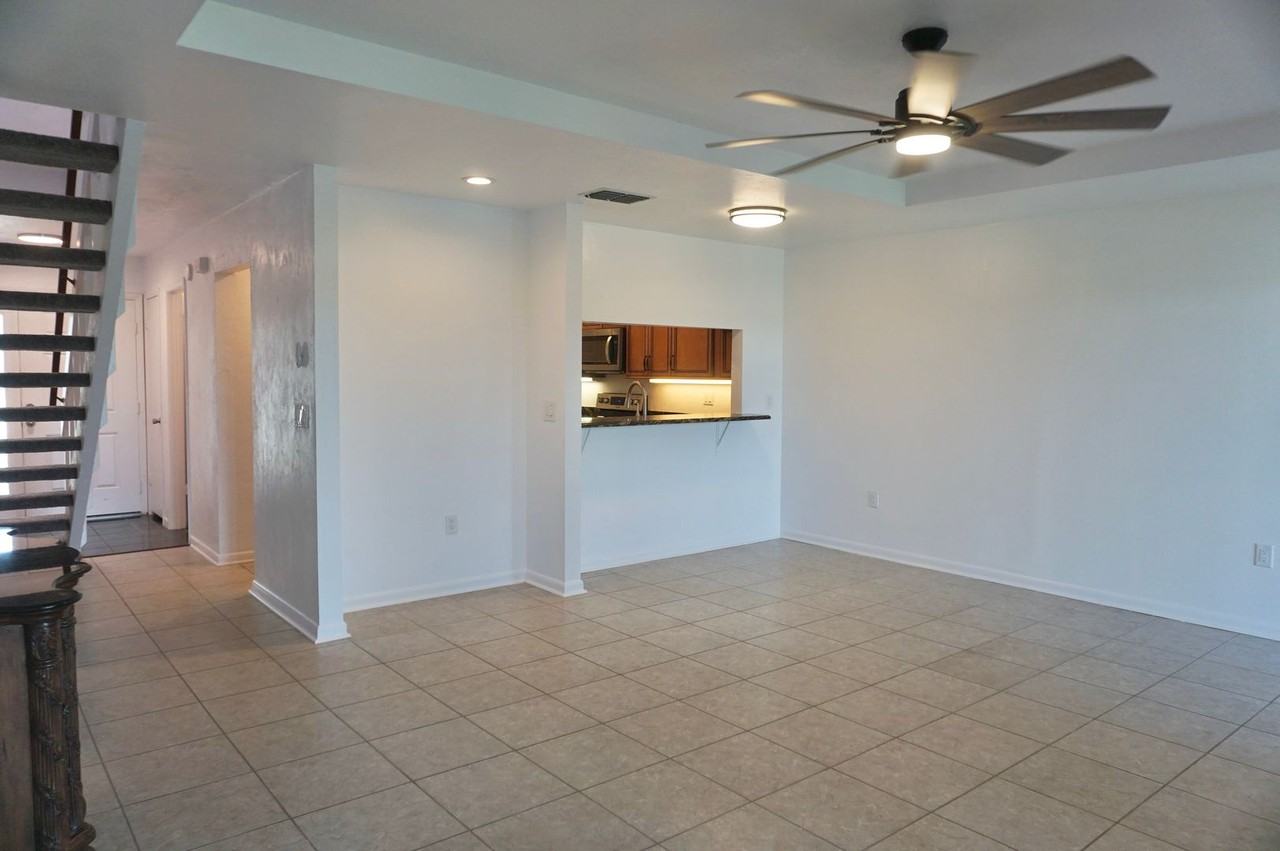 504 Orange Blossom Dr - Photo 5 of 41