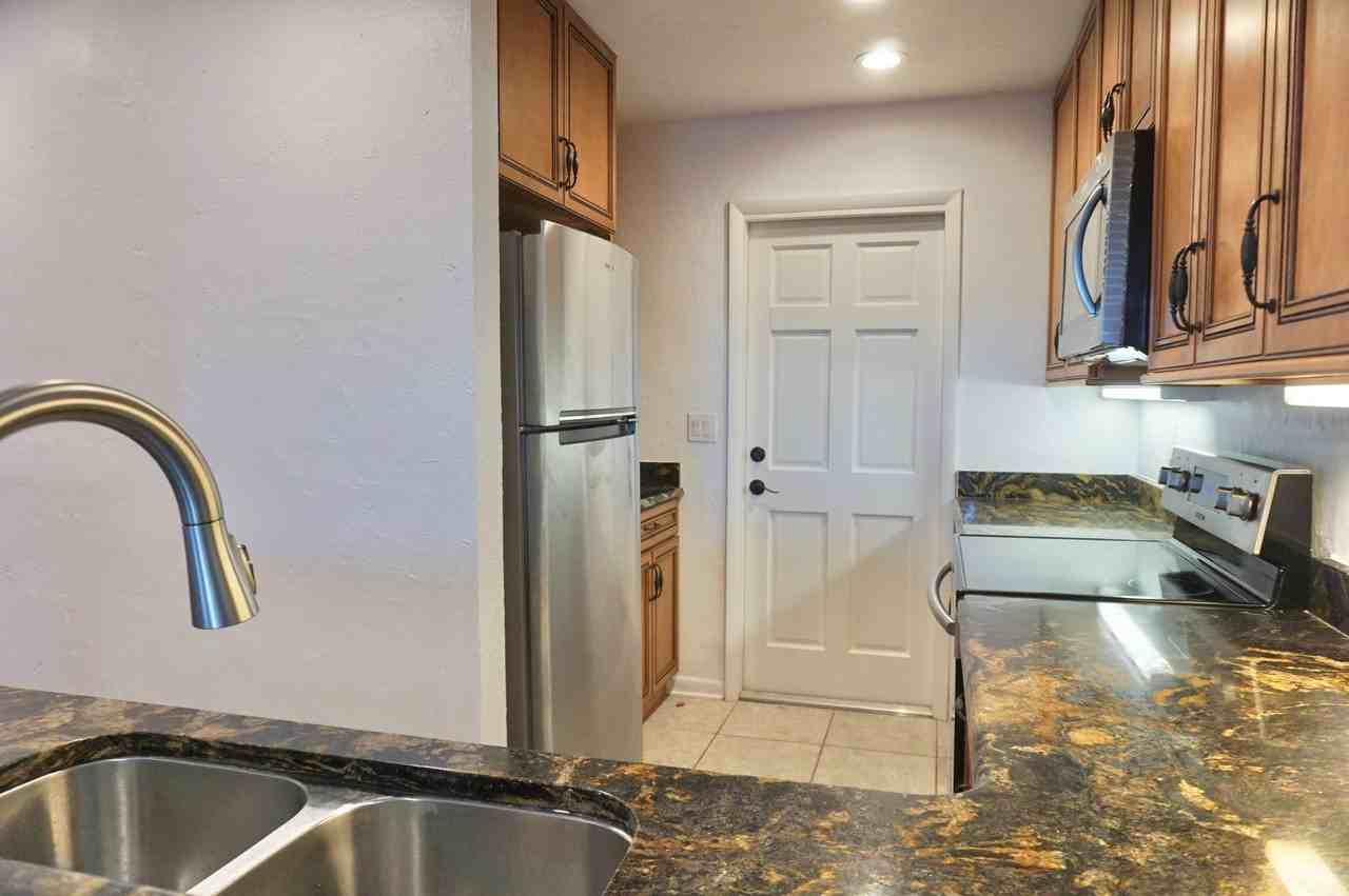 504 Orange Blossom Dr - Photo 7 of 41