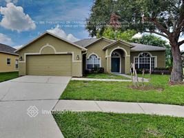 featured image of 8601 Herons Cove Pl