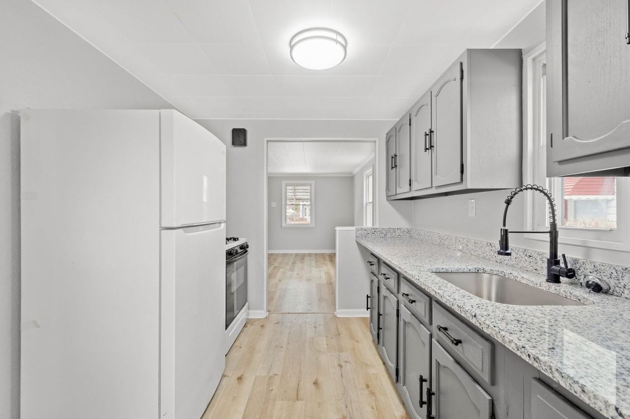 2802 C St - Photo 6 of 29