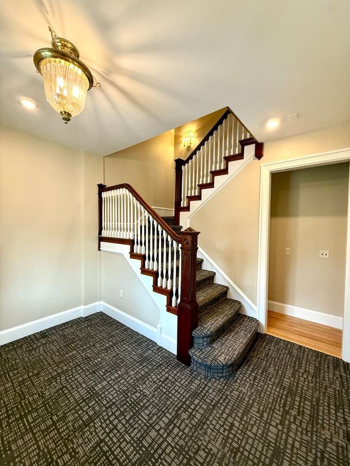 515 Walnut Street - Photo 2 of 47