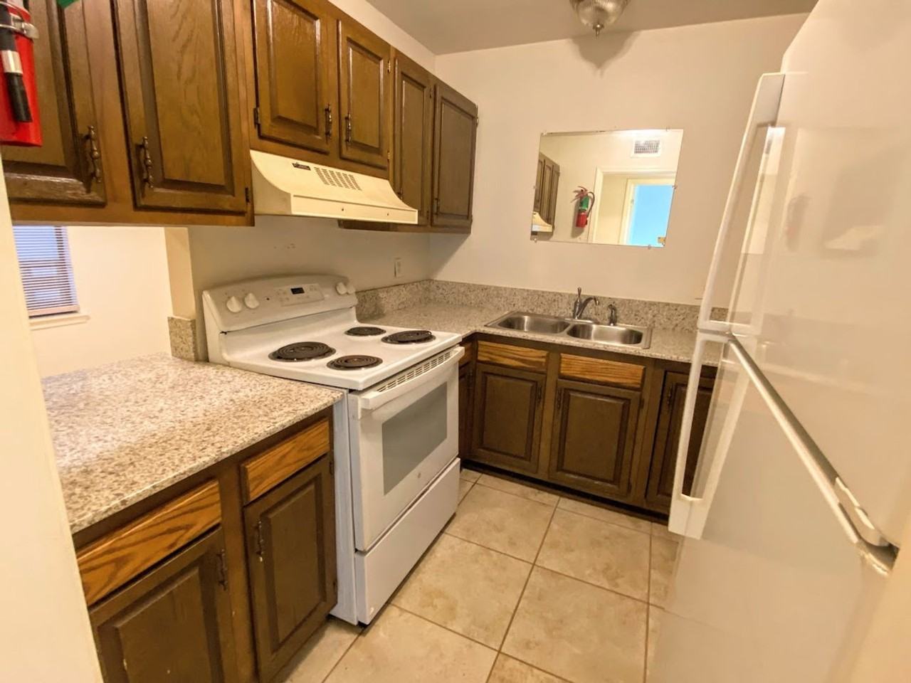 4343 Canal St #A12 - Photo 5 of 9